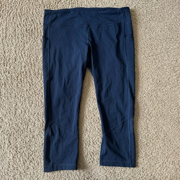 Lululemon Pace Rival Crop *Full-On Luxtreme 22" - Picture 2 of 9